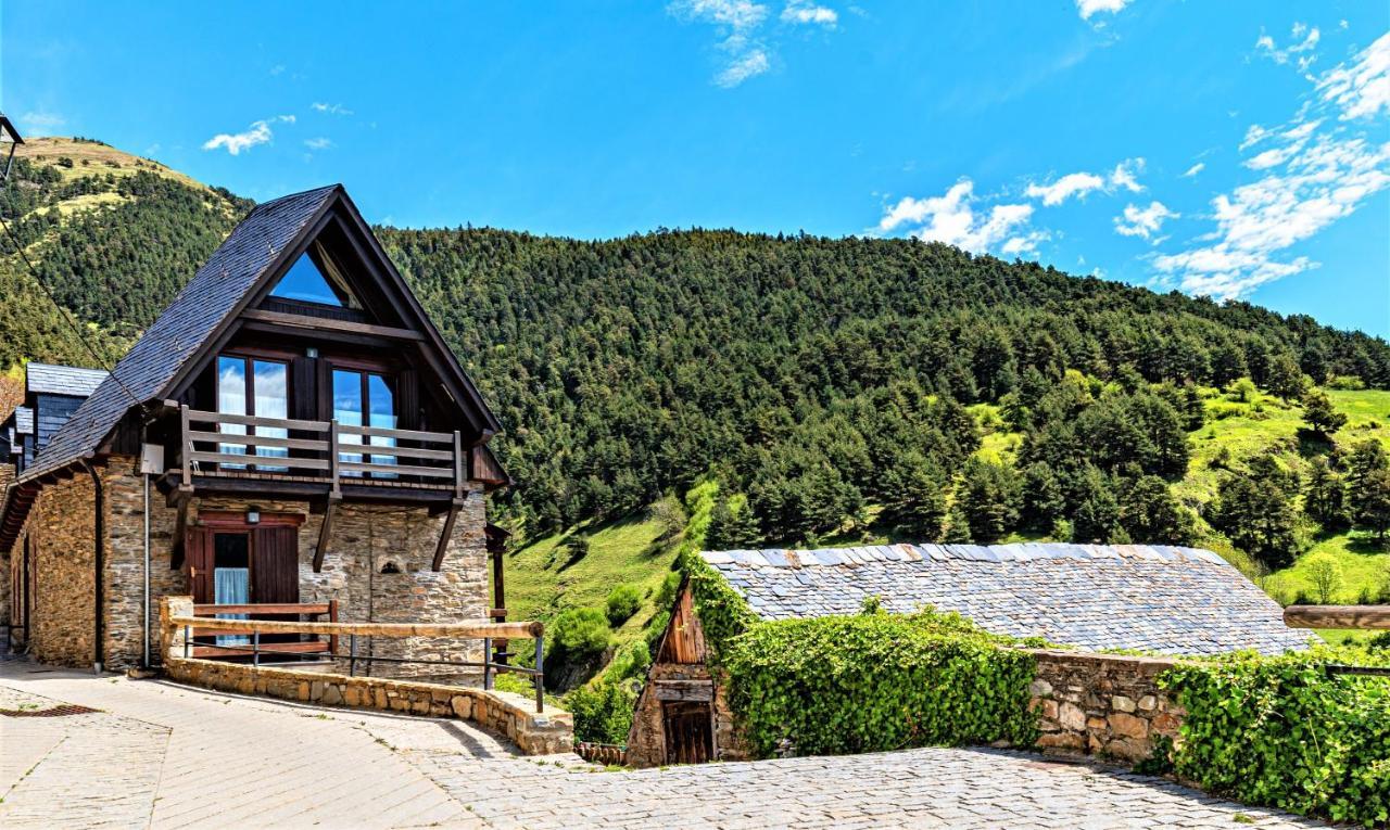 Apartamentos Aran Montcorbau Exteriör bild