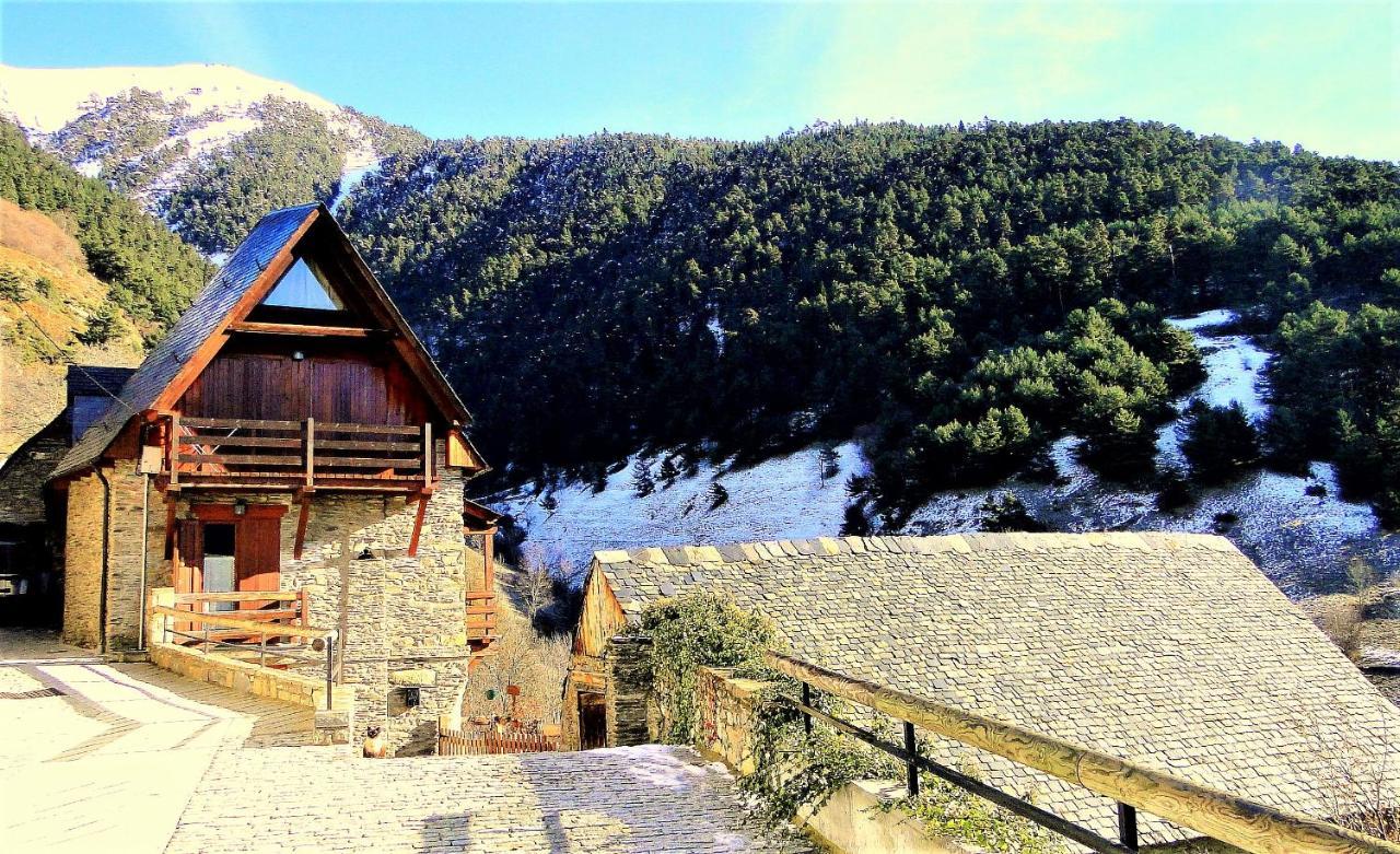 Apartamentos Aran Montcorbau Exteriör bild