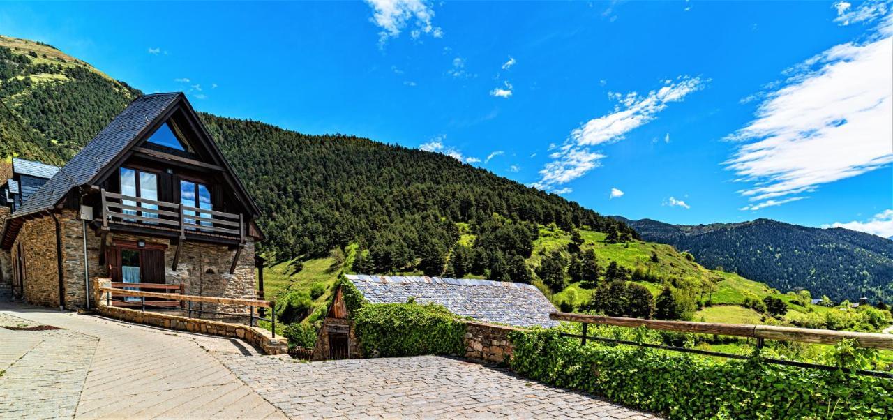 Apartamentos Aran Montcorbau Exteriör bild