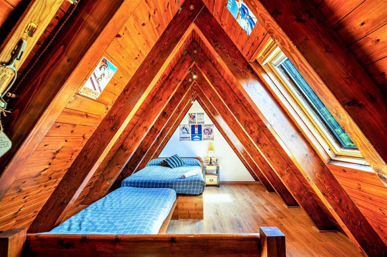 Apartamentos Aran Montcorbau Exteriör bild