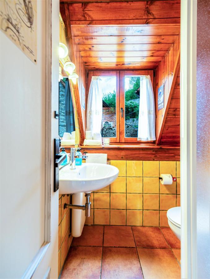Apartamentos Aran Montcorbau Exteriör bild