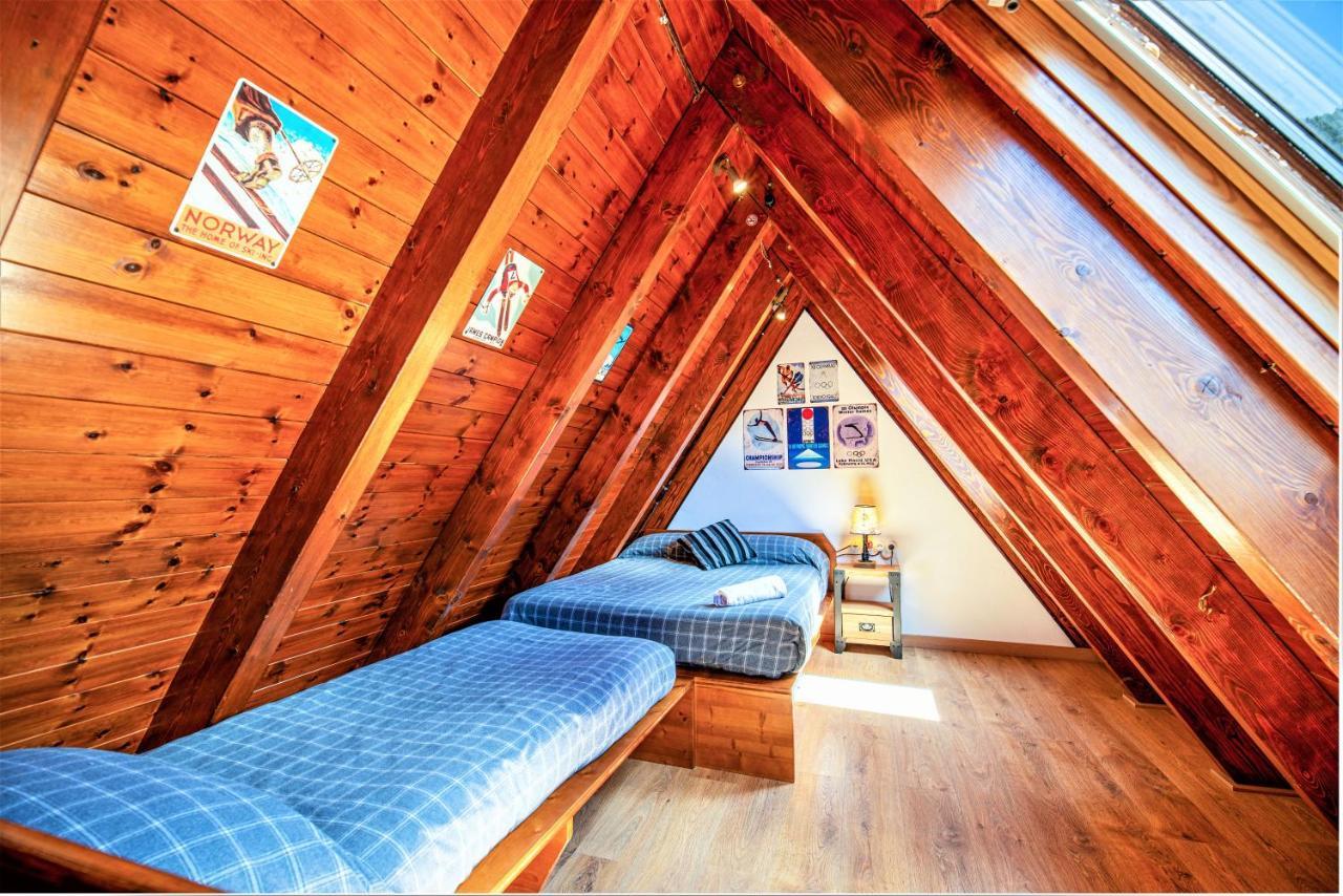 Apartamentos Aran Montcorbau Exteriör bild
