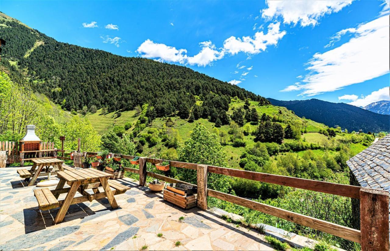 Apartamentos Aran Montcorbau Exteriör bild