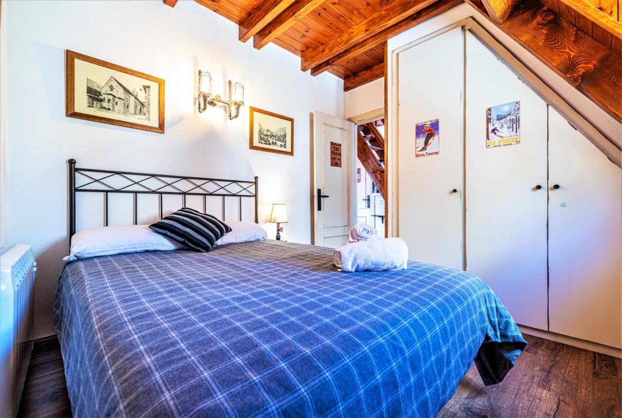 Apartamentos Aran Montcorbau Exteriör bild