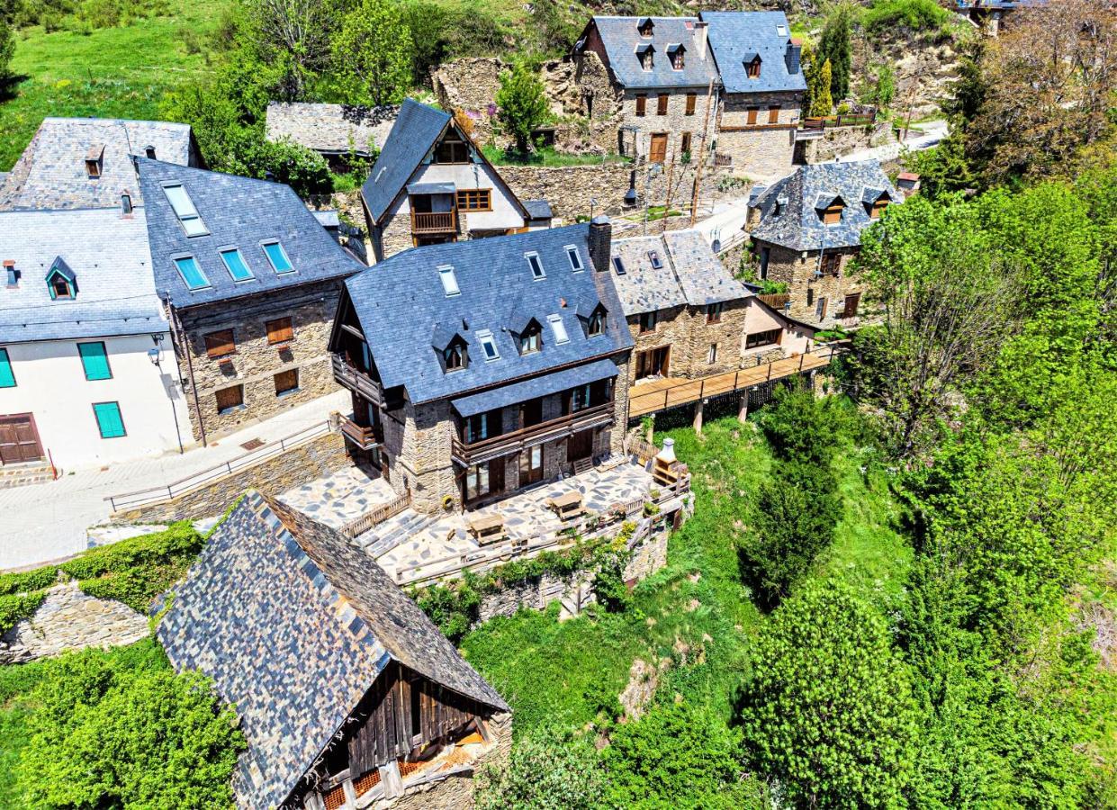 Apartamentos Aran Montcorbau Exteriör bild
