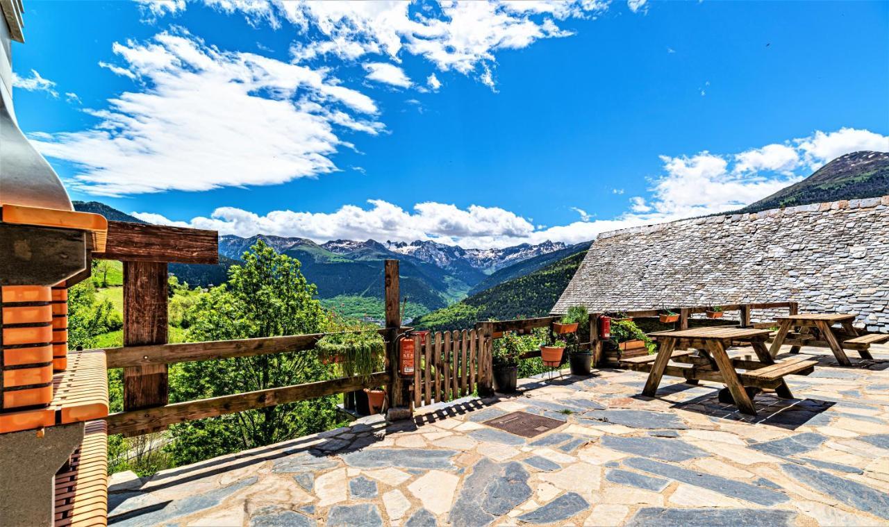 Apartamentos Aran Montcorbau Exteriör bild
