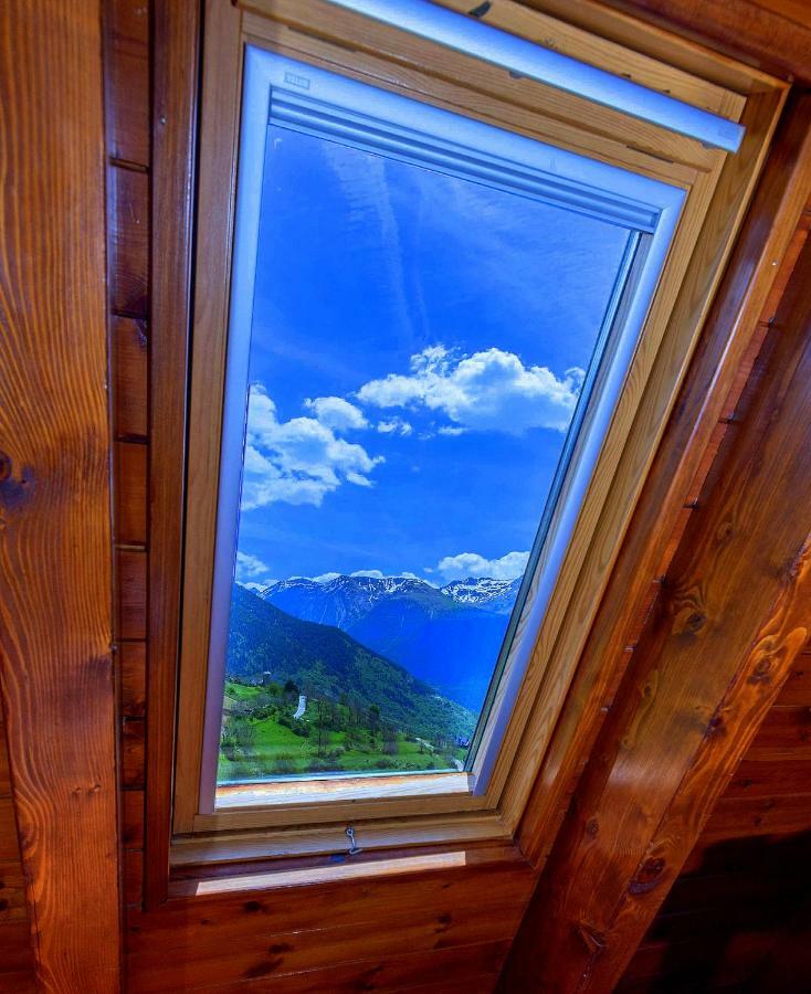 Apartamentos Aran Montcorbau Exteriör bild